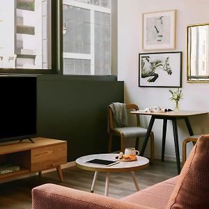 One-Bedroom Superior Apartment Queen Sofa Bed Balcony